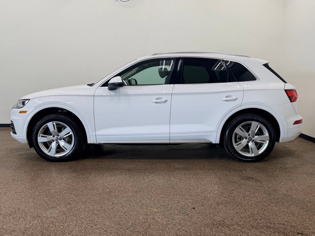 Used 2018 Audi Q5 2.0T Premium Plus w/ Premium Plus Package AWD/4WD image 2