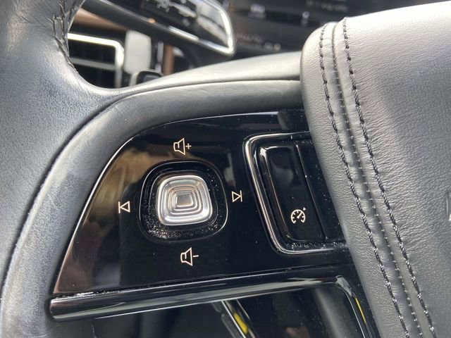 Used 2020 Lincoln Aviator Reserve w/ Elements Package Plus image 13