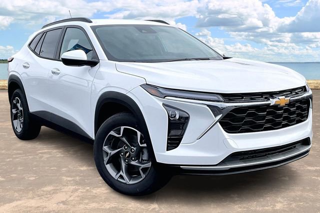 New 2026 Chevrolet Trax LT w/ Driver Confidence Package