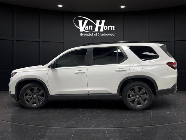 Used 2023 Honda Pilot Sport image 4