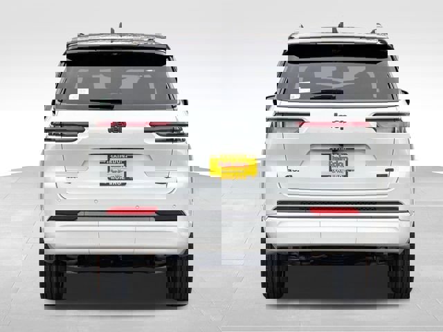 New 2026 Jeep Grand Cherokee L Summit image 6