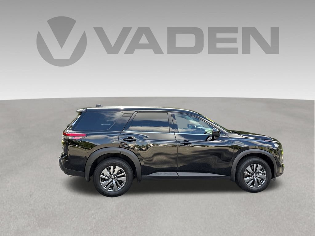 Used 2026 Nissan Pathfinder S FWD image 28