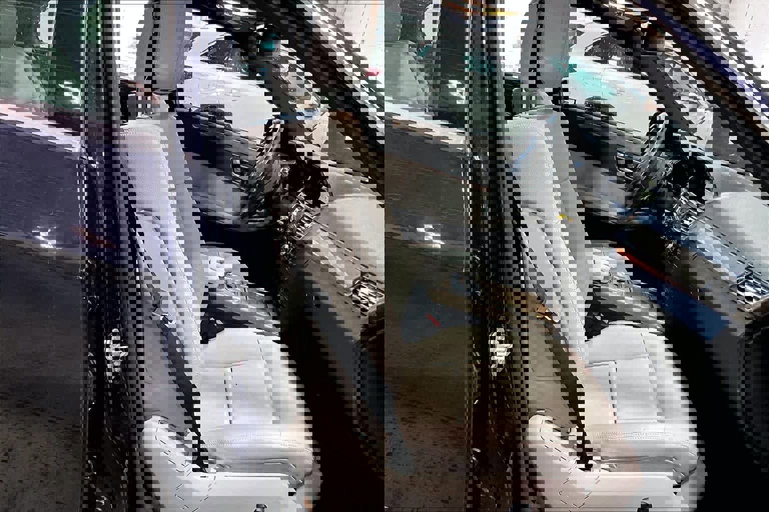 Used 2010 Mercedes-Benz E 350 4MATIC Sedan image 8