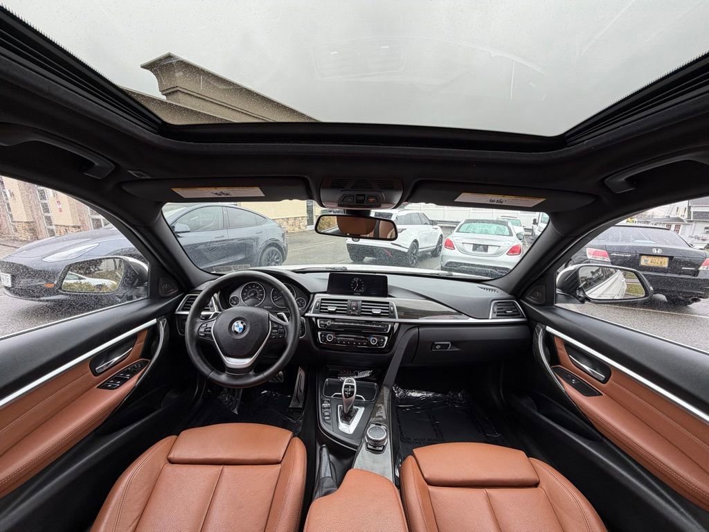 Used 2017 BMW 340i xDrive Sedan AWD/4WD image 14