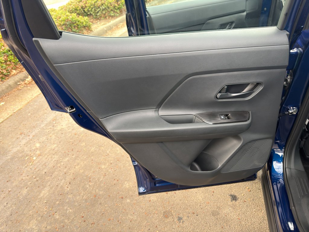 New 2026 Nissan Kicks S image 30