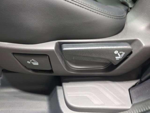 Certified 2025 Subaru Ascent Bronze Edition w/ Onyx Package image 30