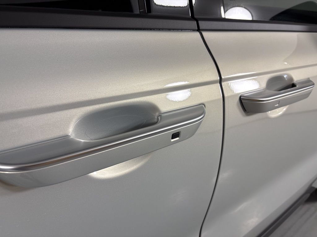 New 2026 Kia Carnival SX Prestige FWD image 12