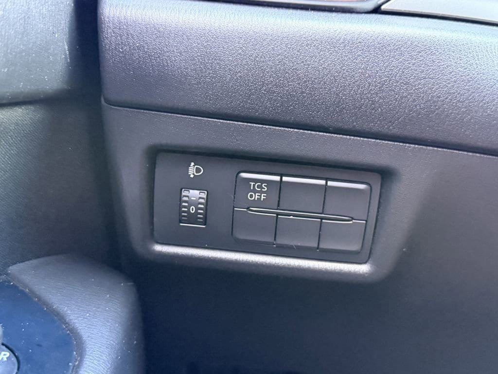 Used 2018 MAZDA CX-5 Sport image 29