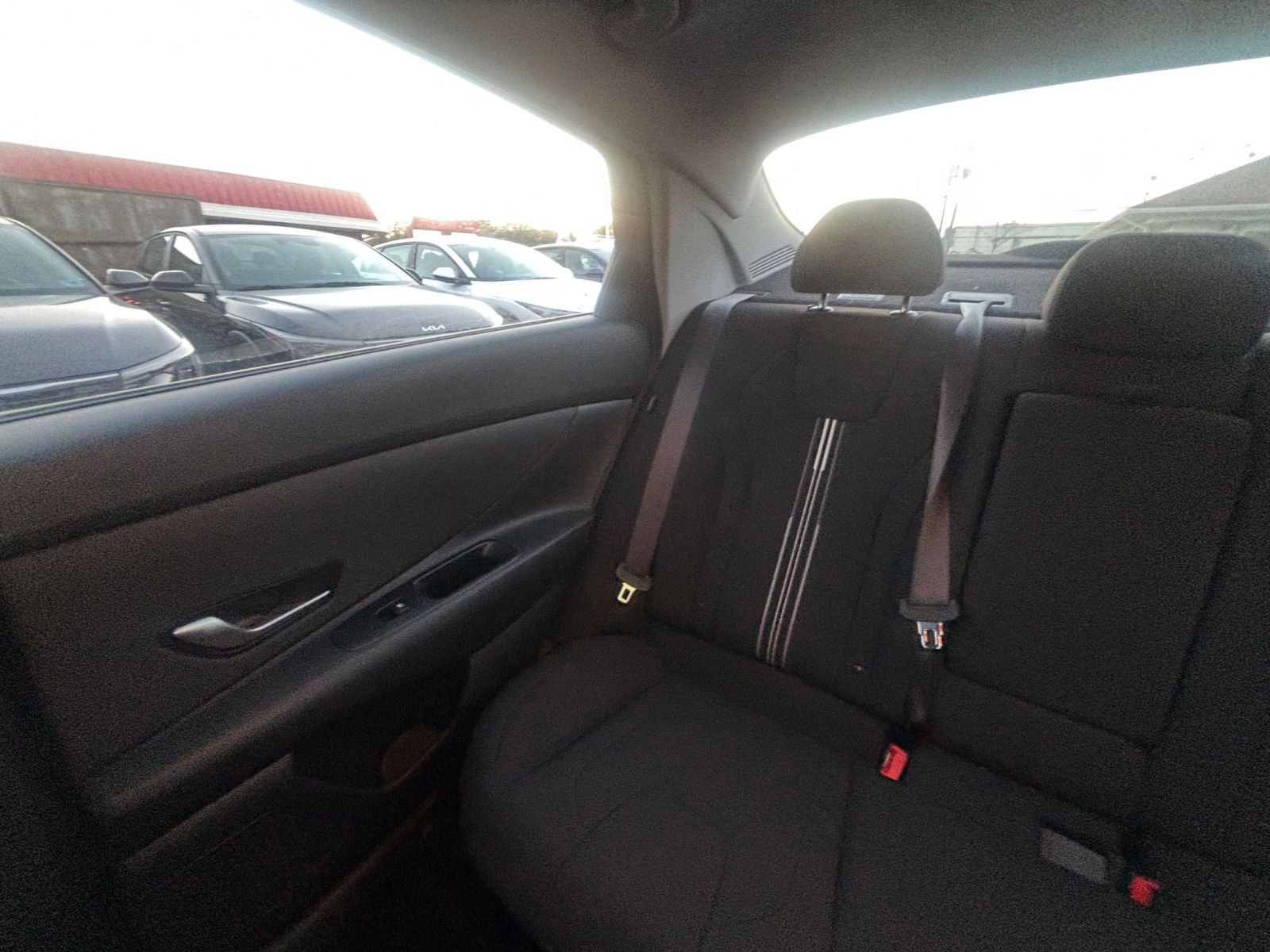 Used 2025 Hyundai Elantra SEL FWD image 41