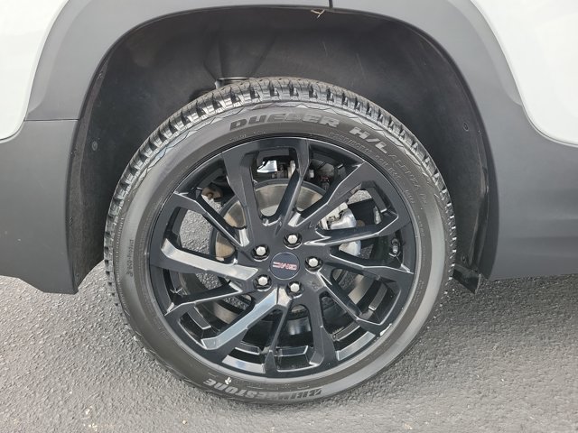 Used 2023 GMC Terrain SLE w/ Elevation Edition FWD image 8