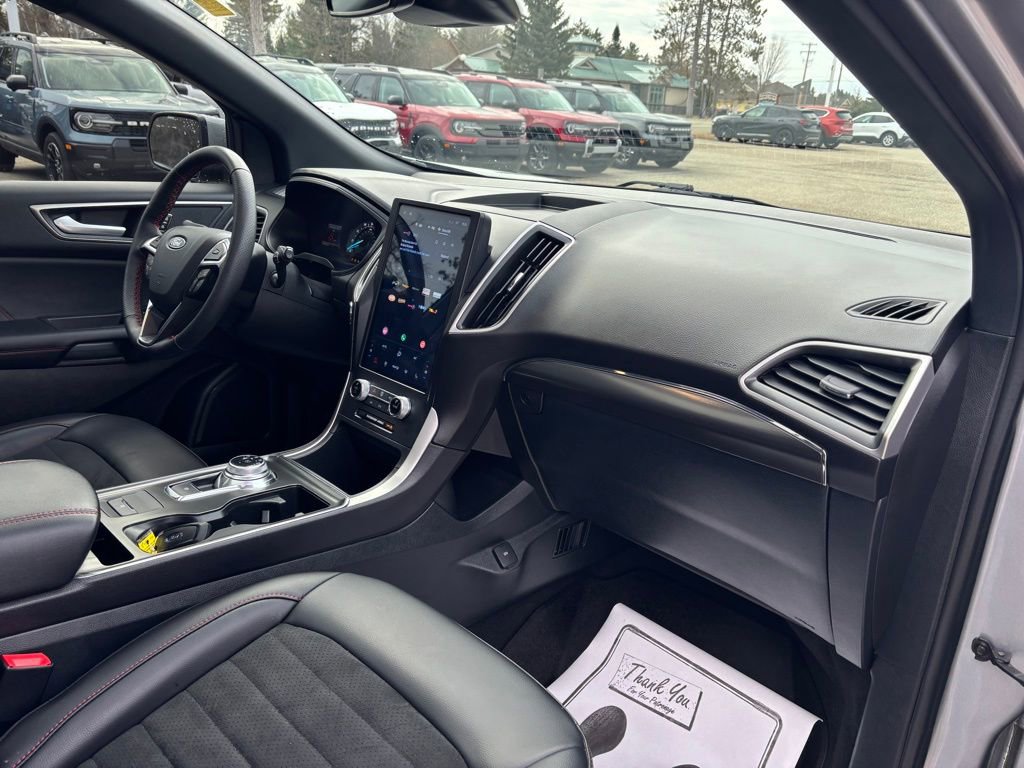 Used 2024 Ford Edge ST-Line AWD/4WD image 22