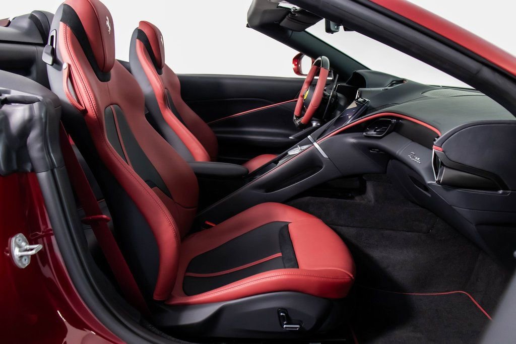 Certified 2025 Ferrari Roma Spider image 53