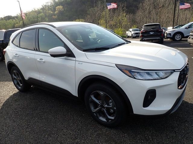 New 2026 Ford Escape ST-Line Select w/ Tech Pack #2 AWD/4WD image 8