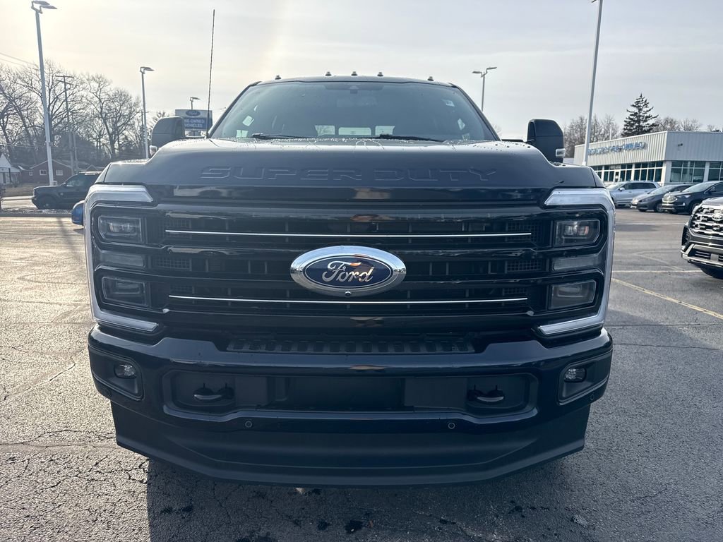 Used 2025 Ford F250 Platinum image 3