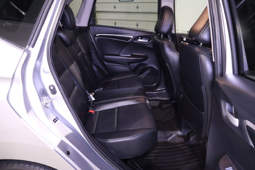 Used 2018 Honda Fit EX-L image 31