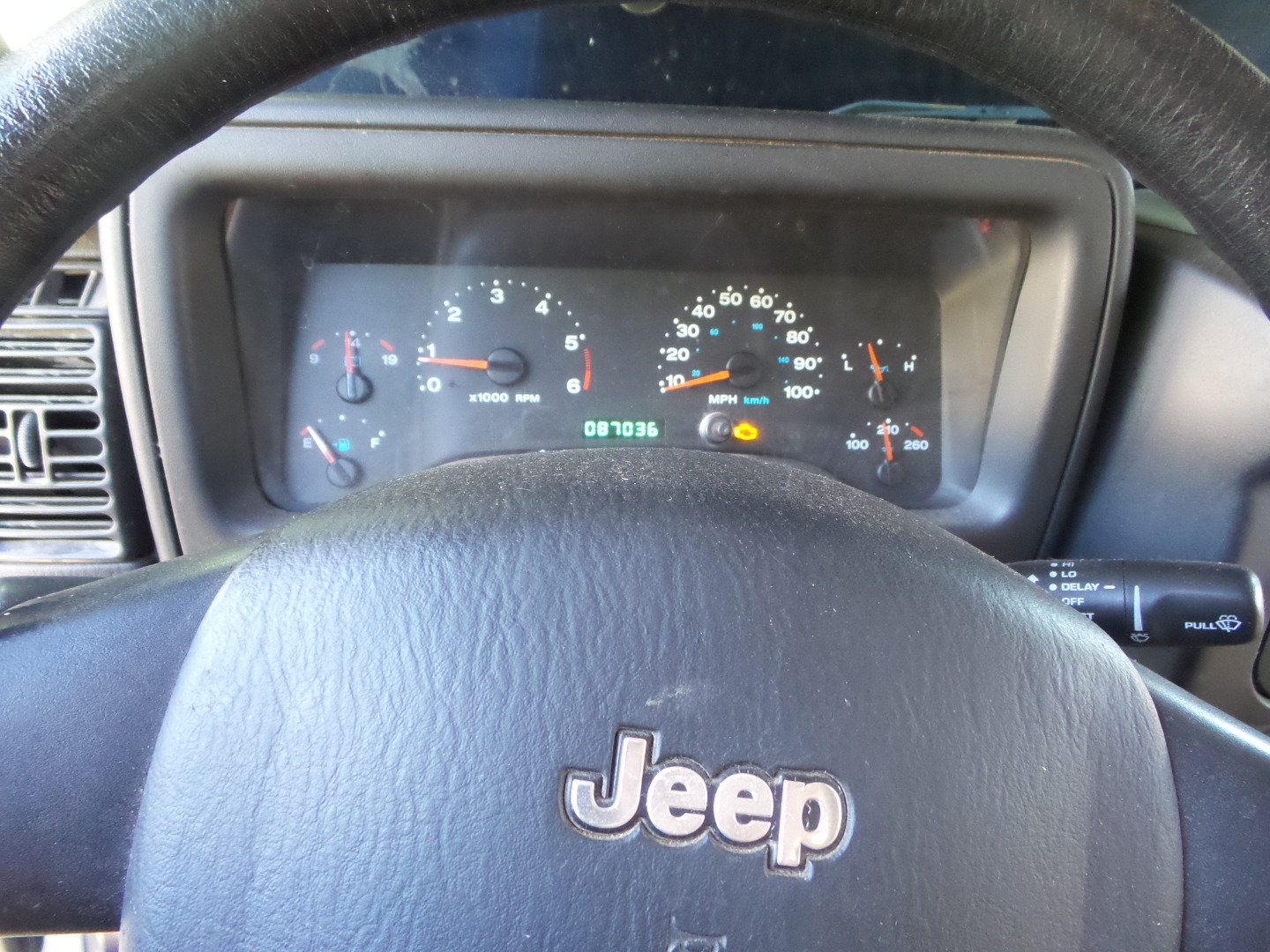 Used 2005 Jeep Wrangler Unlimited w/ Security Group AWD/4WD image 36
