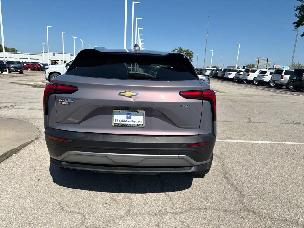 Used 2024 Chevrolet Blazer EV LT AWD/4WD image 4