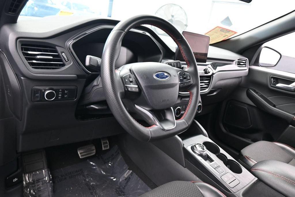 Used 2024 Ford Escape ST-Line FWD image 13