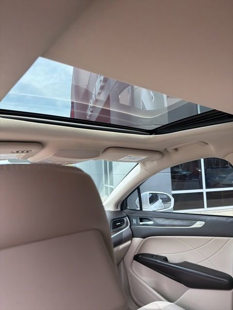 Used 2019 Lincoln MKC Reserve image 28