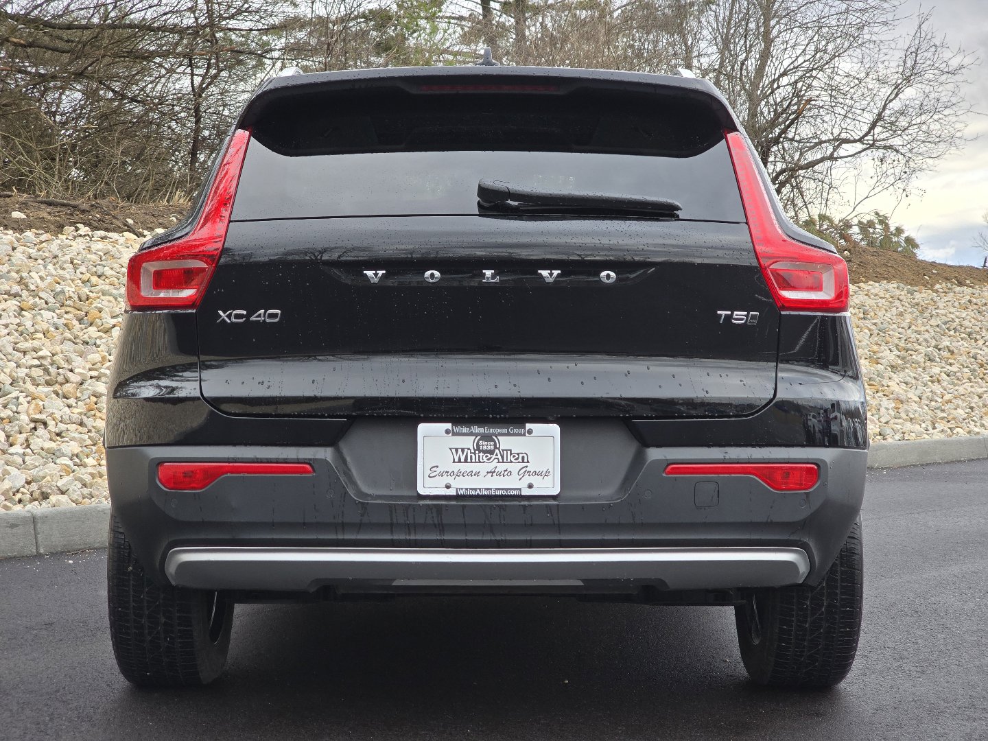 Used 2021 Volvo XC40 T5 Momentum w/ Premium Package image 5