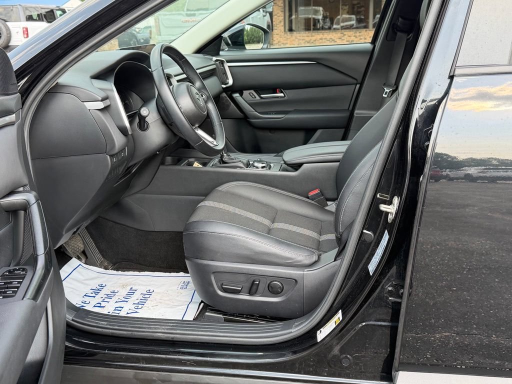 Used 2025 MAZDA CX-50 AWD 2.5 S w/ Preferred Package image 4