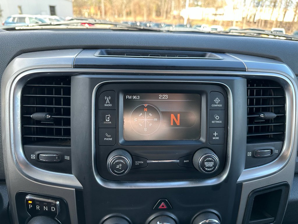 Used 2020 RAM 1500 Classic SLT image 12