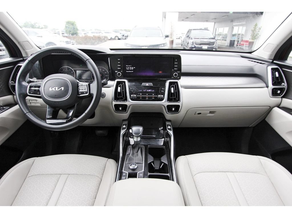 Certified 2022 Kia Sorento SX FWD image 10