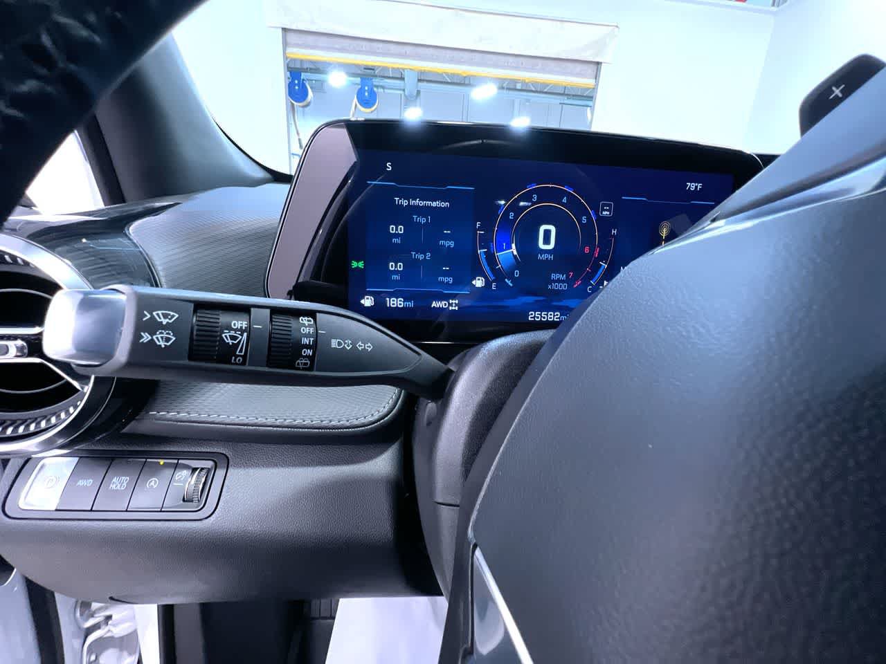 Used 2025 Chevrolet Equinox LT w/ Safety and Technology Package AWD/4WD image 18