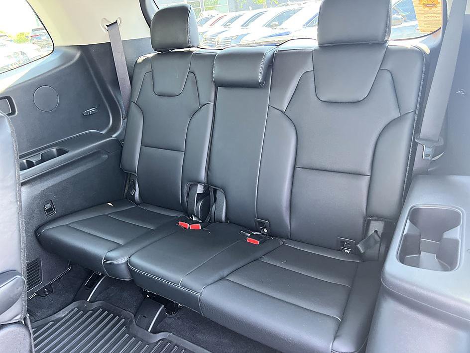 Used 2025 Kia Telluride S FWD image 30