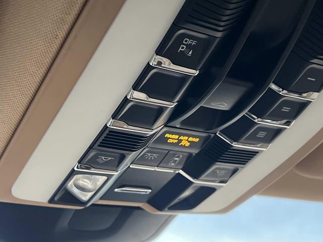 Used 2013 Porsche Panamera 4 image 29
