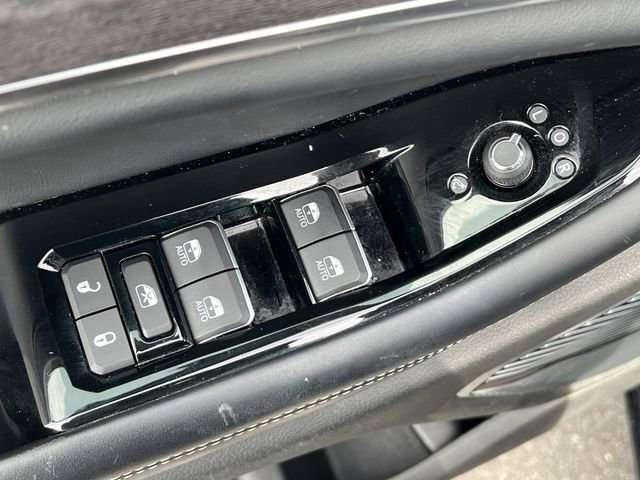 Used 2021 Jeep Grand Cherokee L Overland w/ Luxury Tech Group IV image 27
