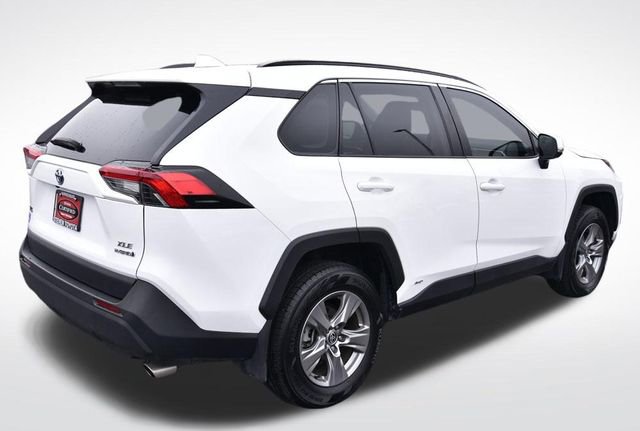 Certified 2024 Toyota RAV4 XLE w/ Convenience Package image 4