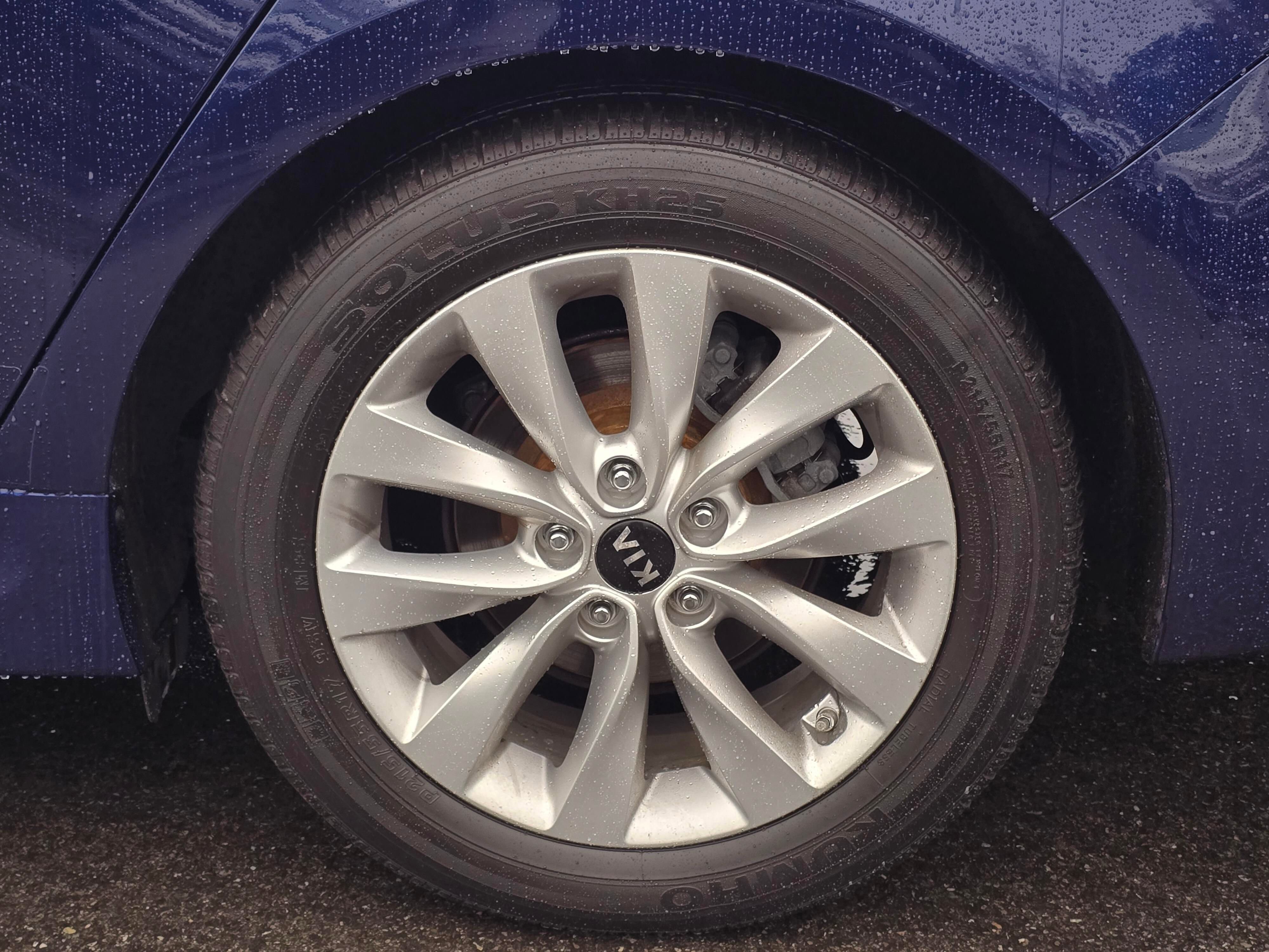 Used 2018 Kia Optima EX image 11