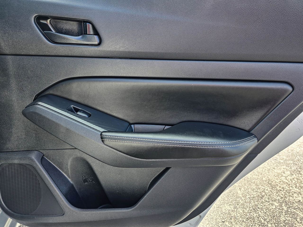 Used 2025 Nissan Altima 2.5 SV image 36