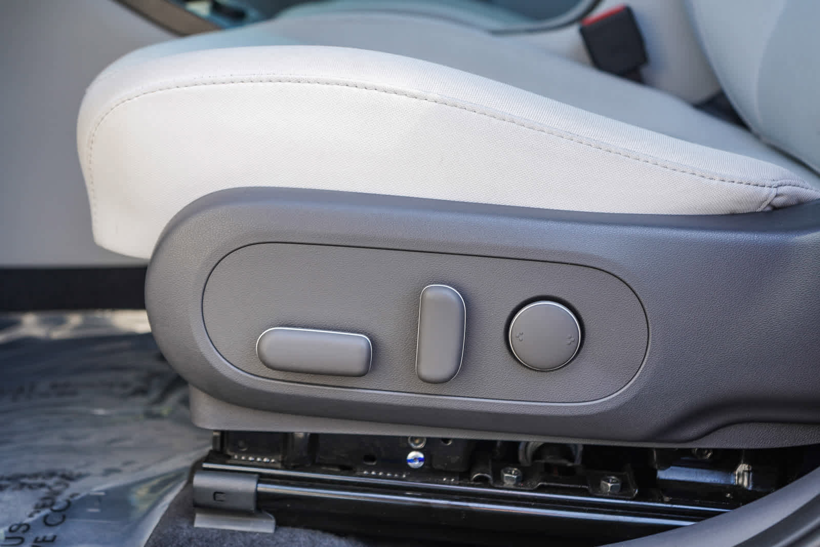 Used 2024 Hyundai Kona SEL FWD image 12