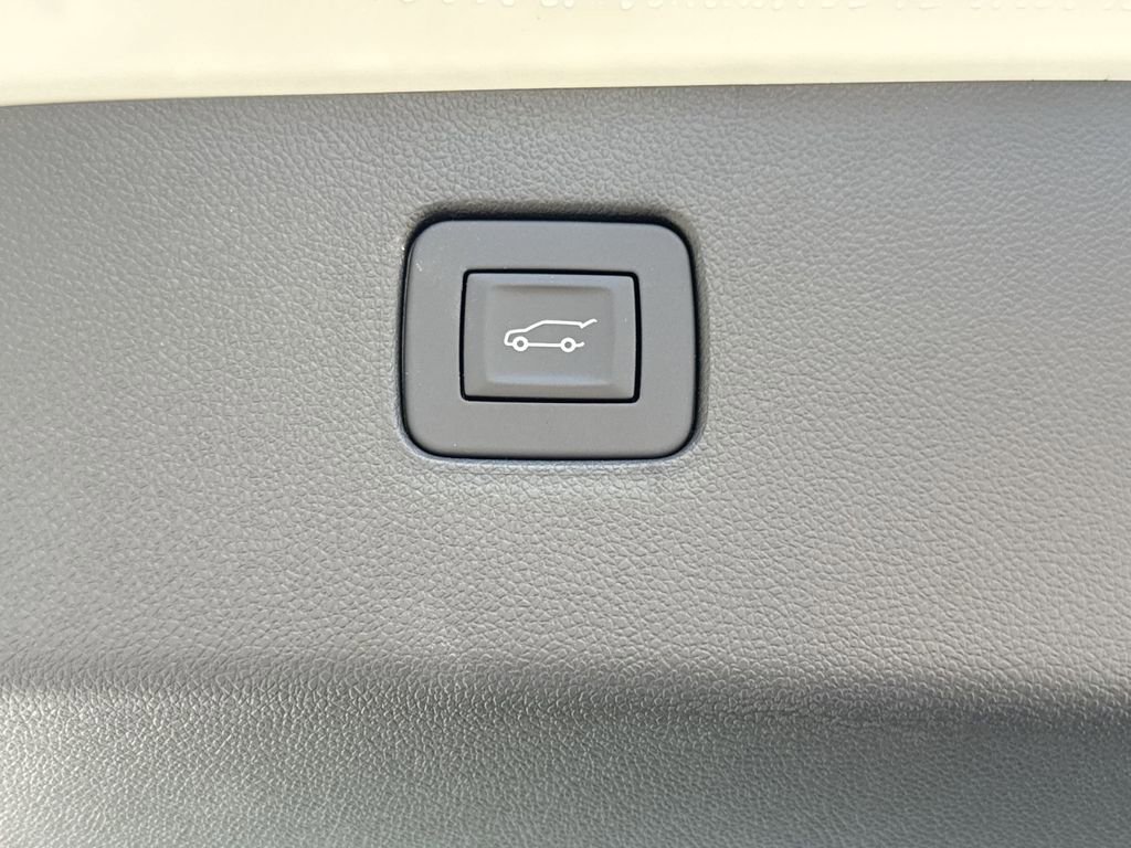 New 2026 Buick Envista Sport Touring FWD image 28