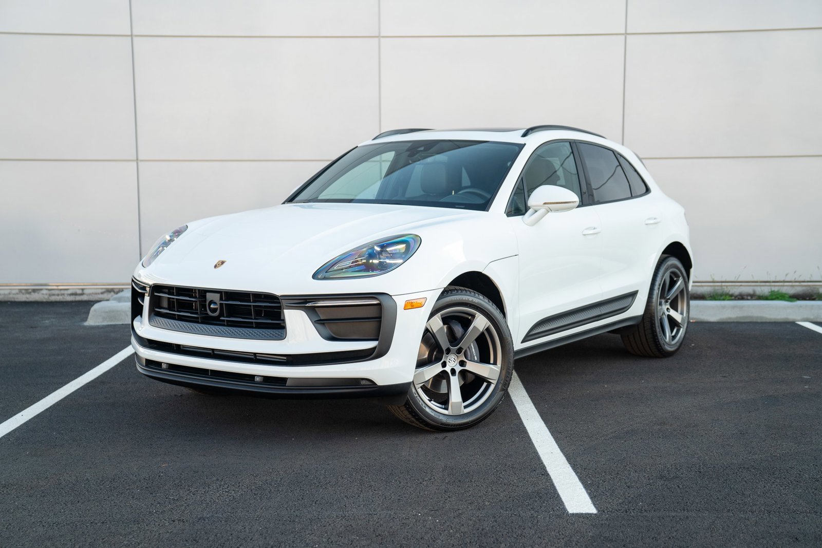 Used 2025 Porsche Macan T