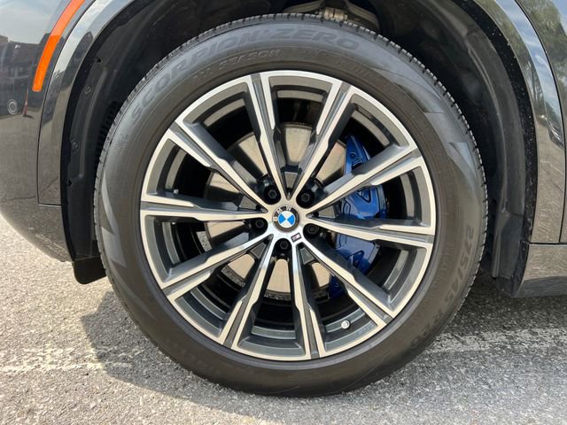 Used 2024 BMW X5 xDrive40i w/ Executive Package AWD/4WD image 16