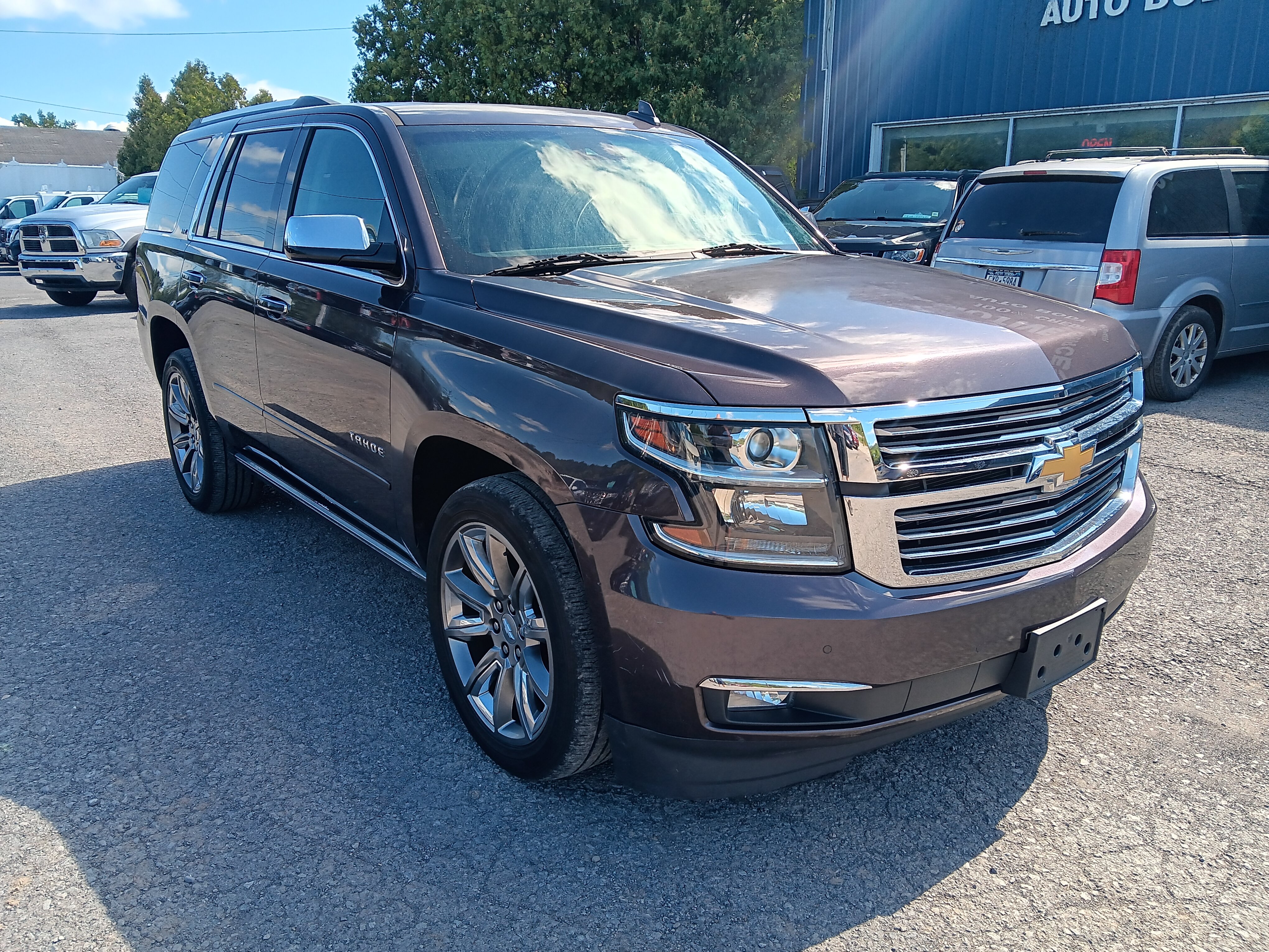 Used 2016 Chevrolet Tahoe LTZ AWD/4WD image 7