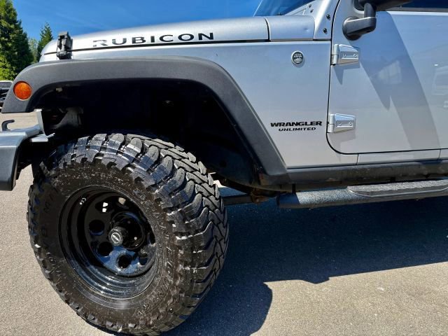 Used 2008 Jeep Wrangler Unlimited Rubicon w/ Dual Top Group AWD/4WD image 7
