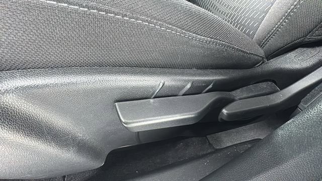 Used 2025 Chevrolet Equinox LT image 11