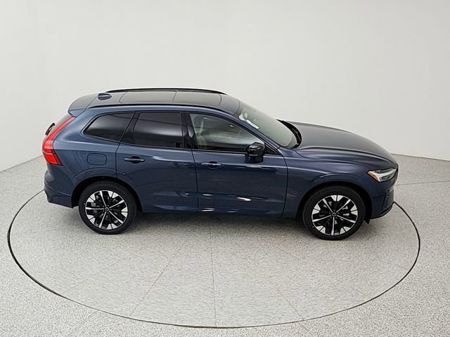 New 2026 Volvo XC60 B5 Plus w/ Climate Package AWD/4WD image 16