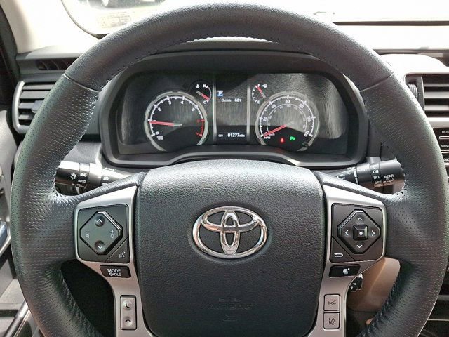 Used 2021 Toyota 4Runner Limited AWD/4WD image 25