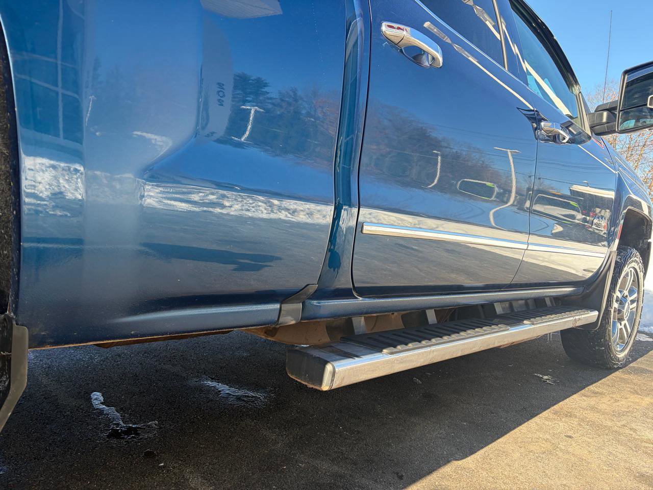 Used 2019 Chevrolet Silverado 2500 High Country w/ Duramax Plus Package AWD/4WD image 14