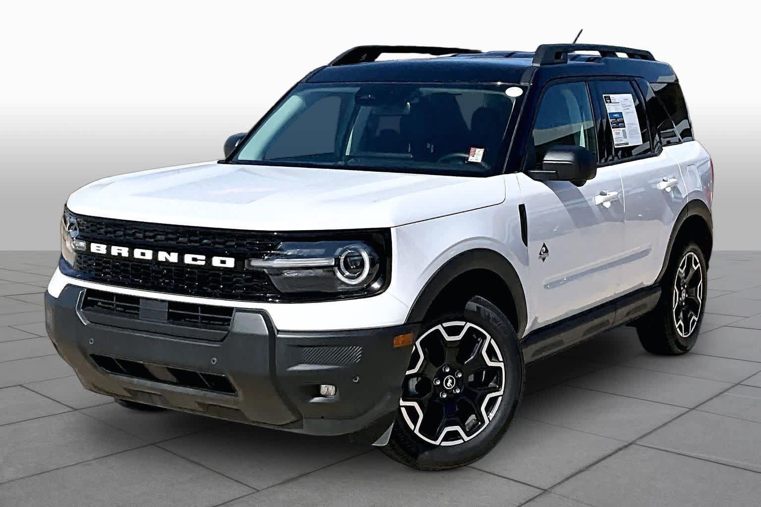 Used 2025 Ford Bronco Sport Outer Banks w/ Outer Banks Tech Package+ AWD/4WD image 2