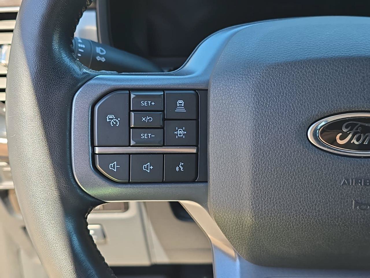 Used 2023 Ford F150 Lariat w/ Equipment Group 502A High AWD/4WD image 17