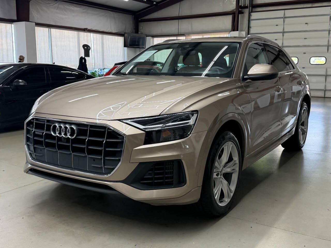 Used 2019 Audi Q8 Premium Plus w/ Premium Plus AWD/4WD image 5