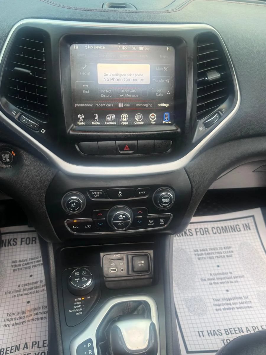 Used 2014 Jeep Cherokee Trailhawk w/ Comfort/Convenience Group AWD/4WD image 14