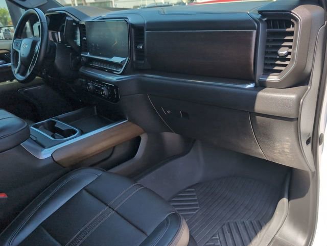 Used 2024 Chevrolet Silverado 2500 High Country w/ Z71 Off-Road Package image 35