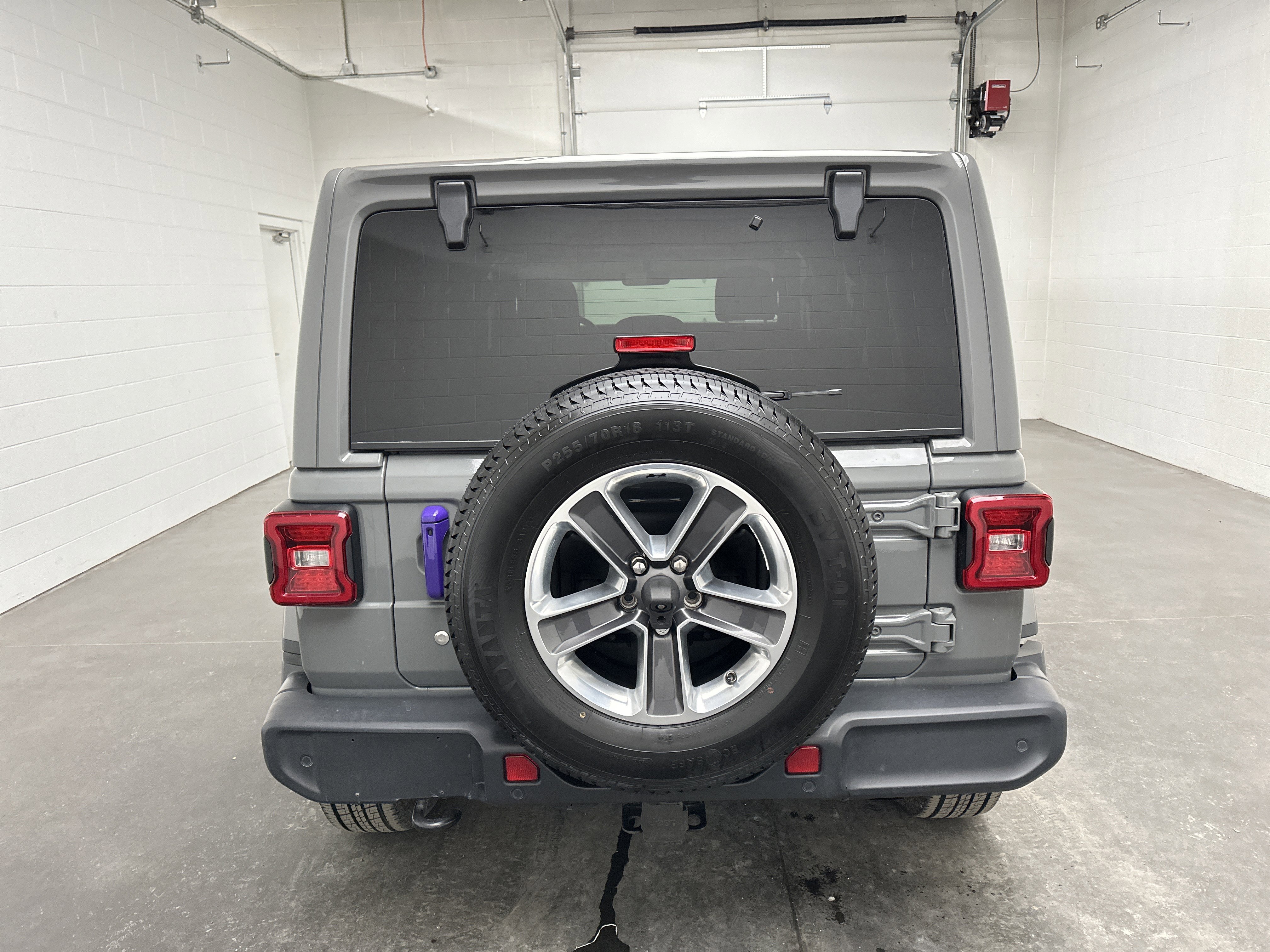 Used 2019 Jeep Wrangler Unlimited Sahara w/ Dual Top Group image 8